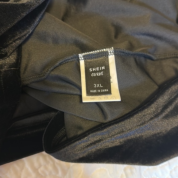 SHEIN Mock Neck Open Back Fringe Velvet Bodycon Dress Sz 3X Black - Picture 6 of 7